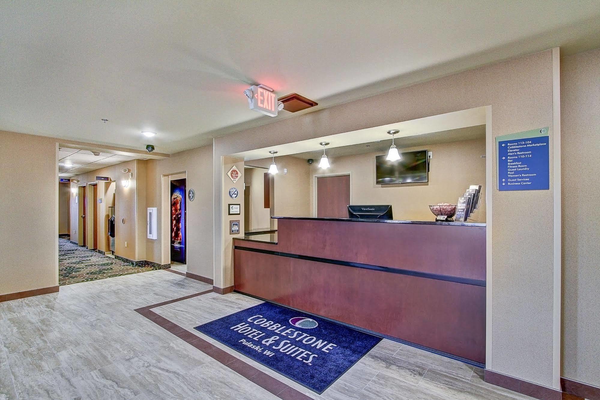 Cobblestone Hotel & Suites Pulaski/Green Bay Eksteriør bilde